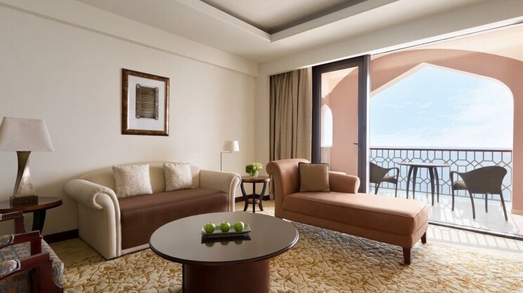 Shangri-La Al Husn, Muscat